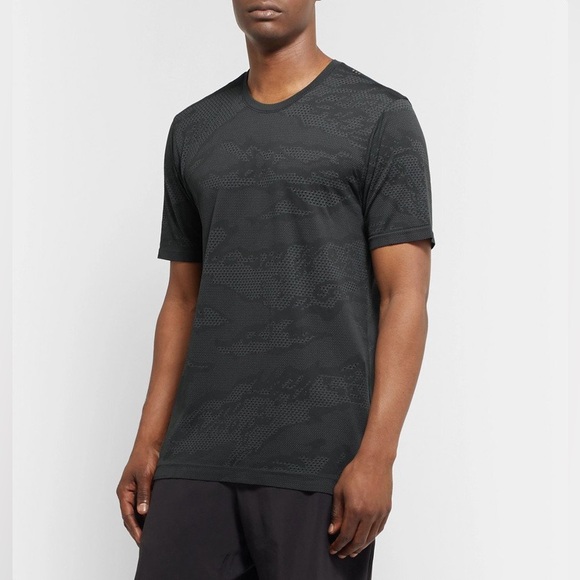 Lululemon - Metal Vent Breathe Short Sleeve - Asphalt Grey/Obsidian Camo - Picture 2 of 9